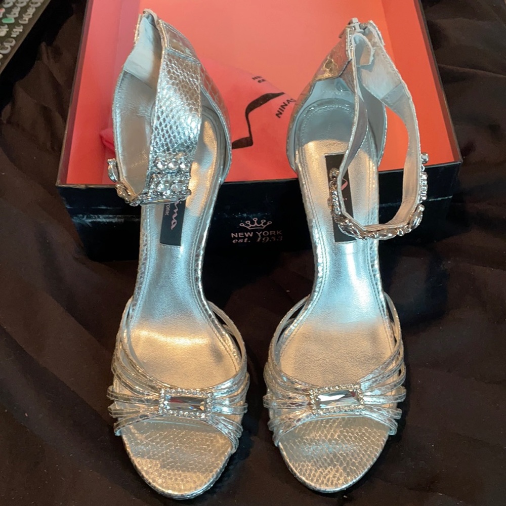 Nina Shoes - Silver W/ Rhinestones